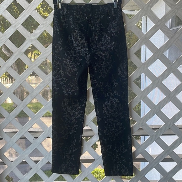 WHBM ‘Jolie’ Button Straight Luxe Stretch Pant - Picture 5 of 13